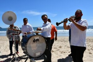 Embajador de Reino Unido apoya a las bandas de música de Mazatlán